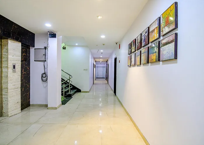 Fabhotel Rani Tower - Chinar Park