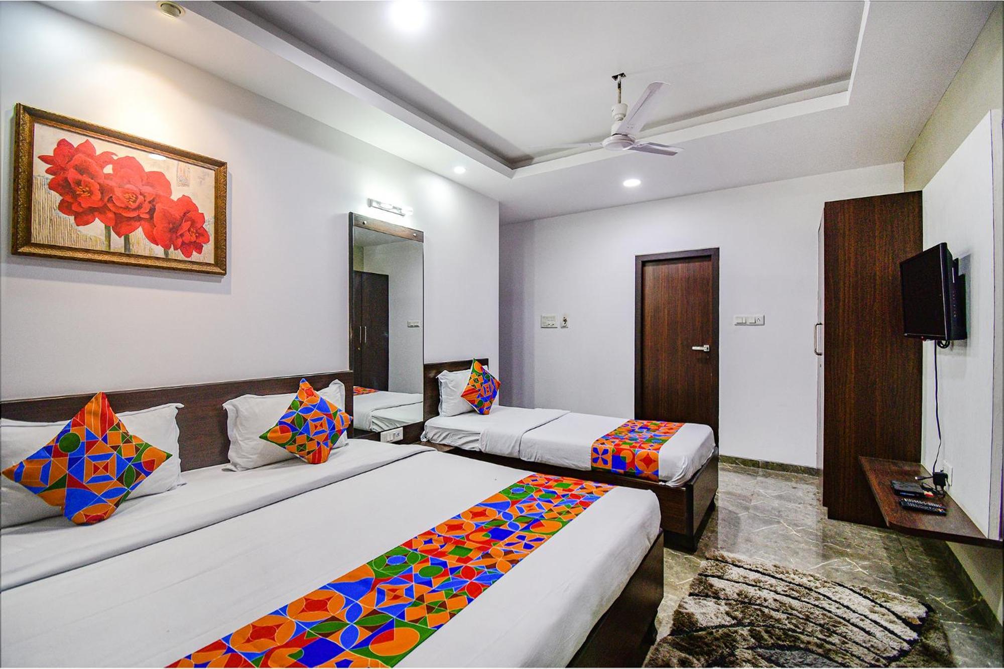 होटल Fabhotel Rani Tower - Chinar Park